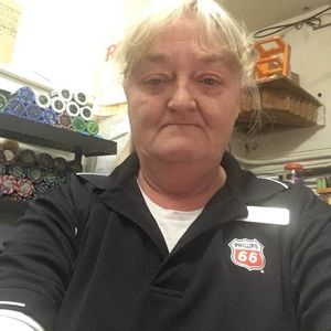 Meet your Posher, Robin